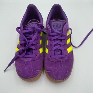 Adidas Gazelle Suede Purple with Neon  Stripes Youth Size 2 Good Condition